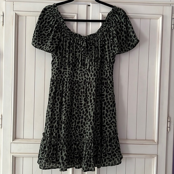 NWT Green and Black Cheetah Dress - Picture 1 of 5